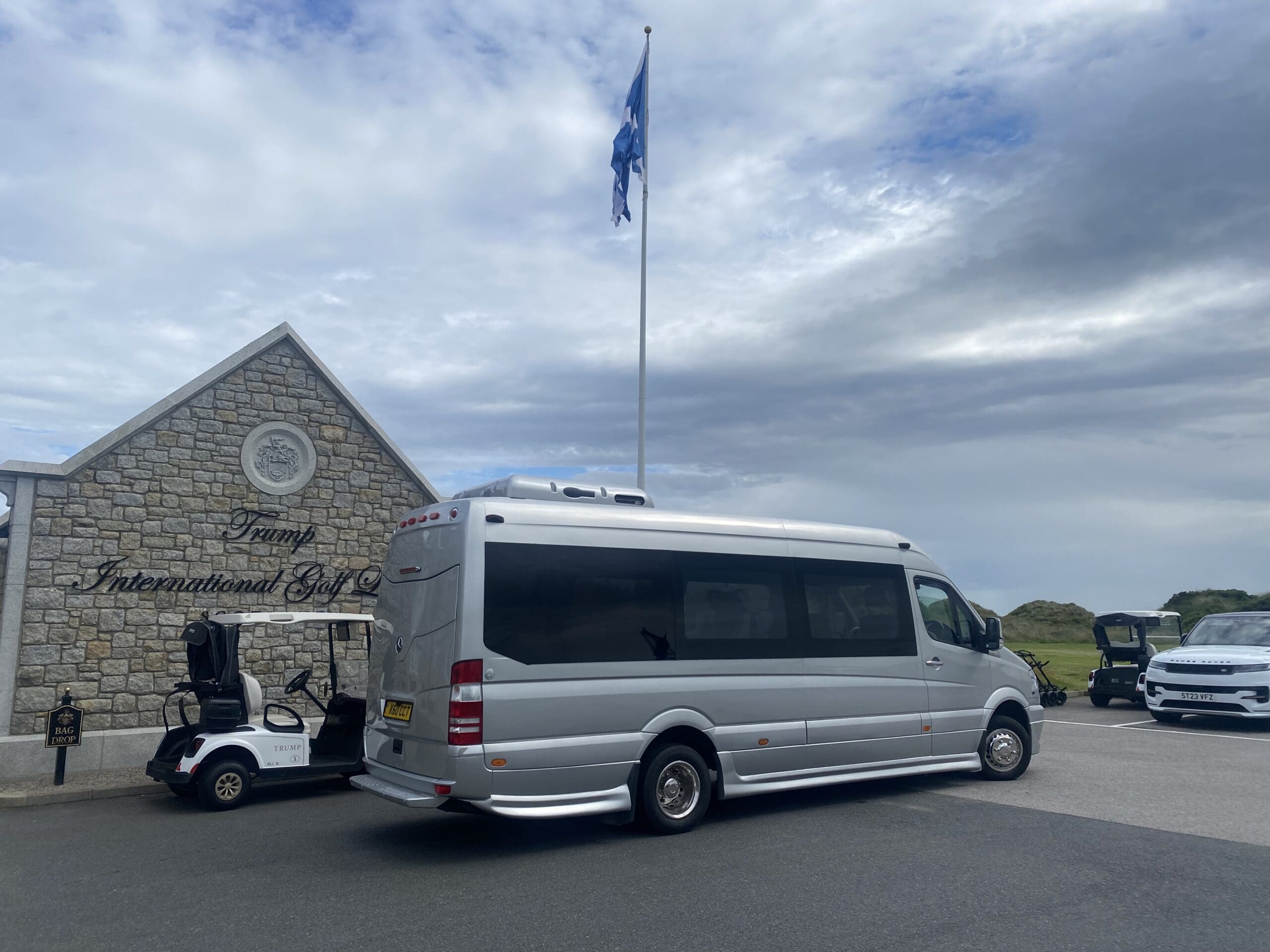 Luxury chauffeur fleet vehicle